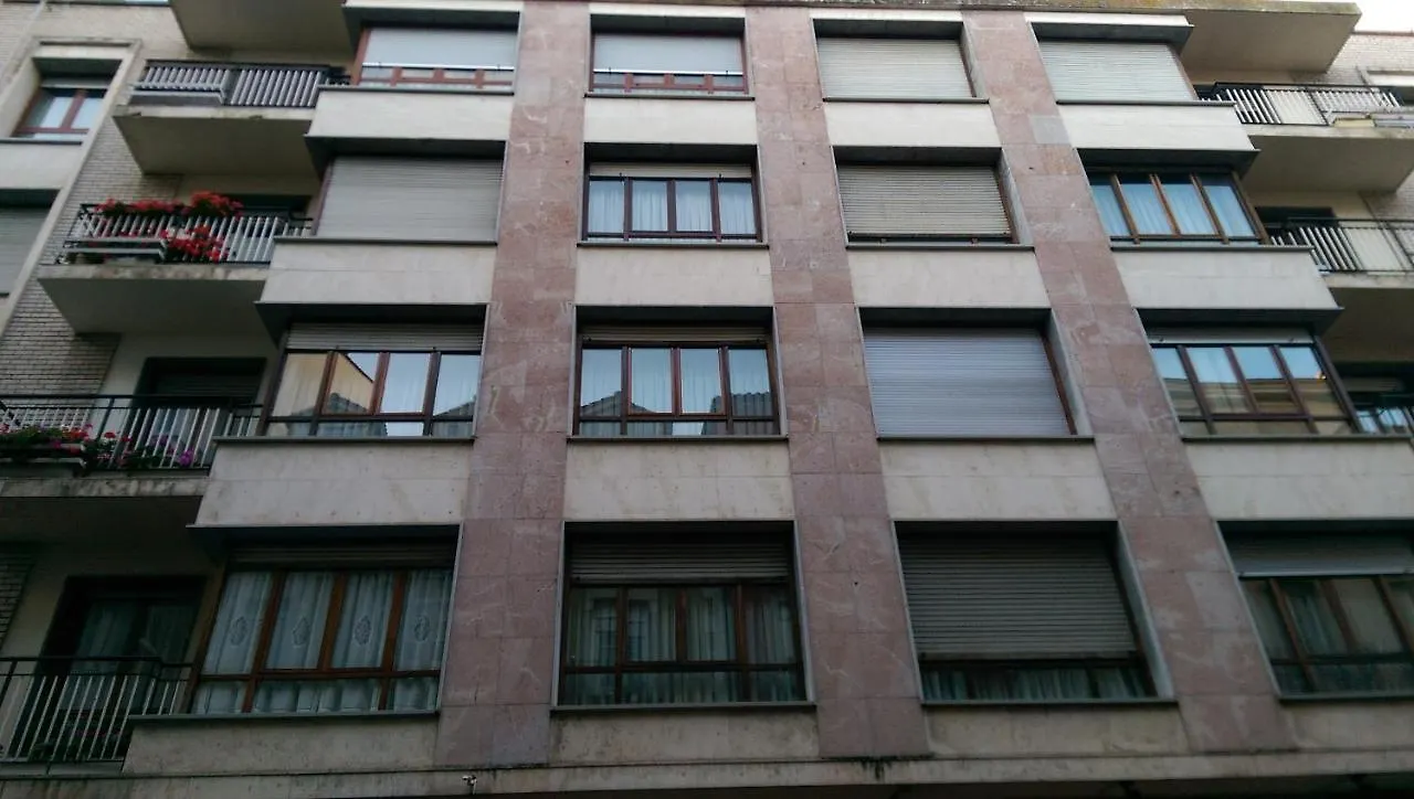 Apartamentos Gasteiz Vitoria-Gasteiz 0*,  Spain